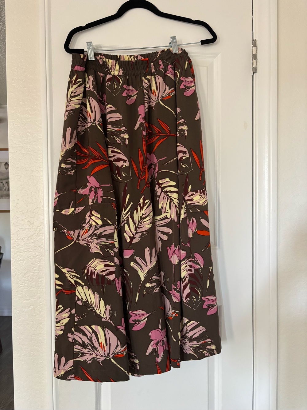 Adrianna Papell Floral pants Size L